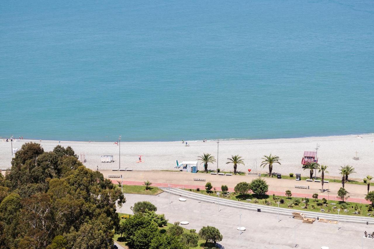 Apartamento Porta Batumi Tower Sea Breeze 2012 Exterior foto